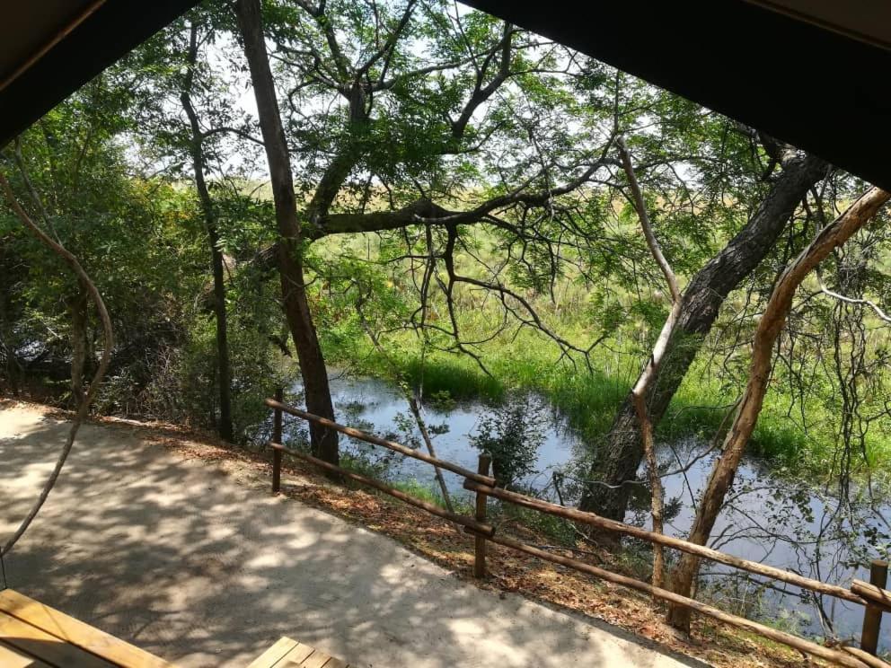 Shakawe Askiesbos - Samochima Bush Camp מראה חיצוני תמונה